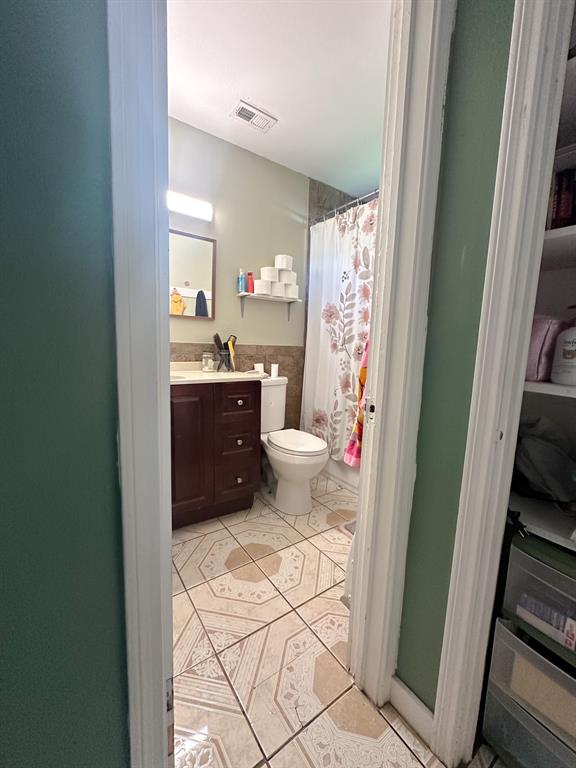 1611 Hansboro Avenue Property Photo 8
