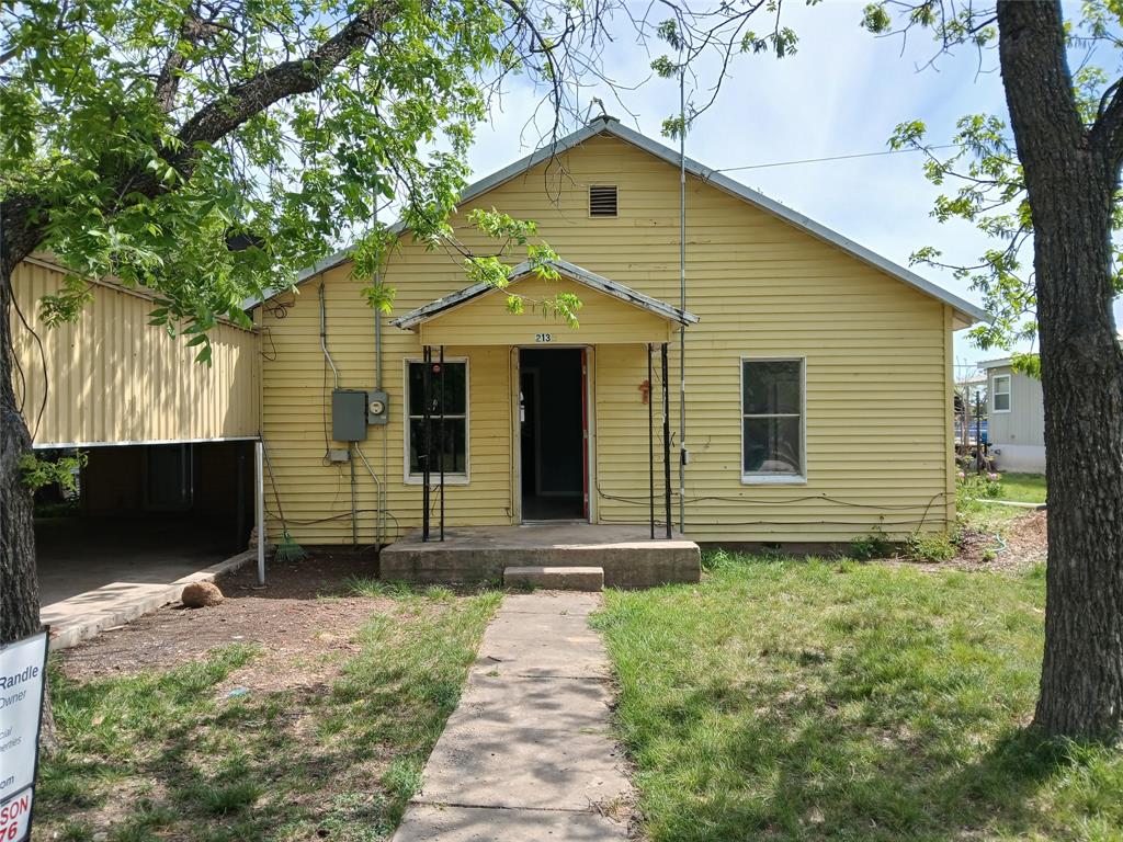 213 W 14th Street Property Photo