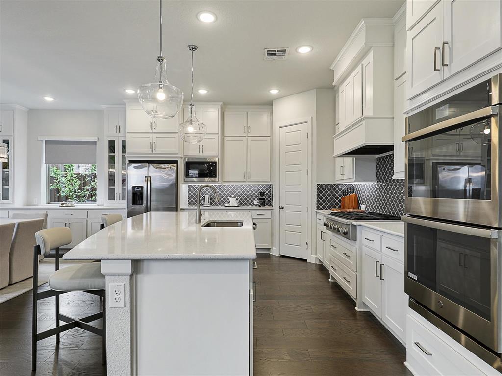 9136 Rock Daisy Court Property Photo 10