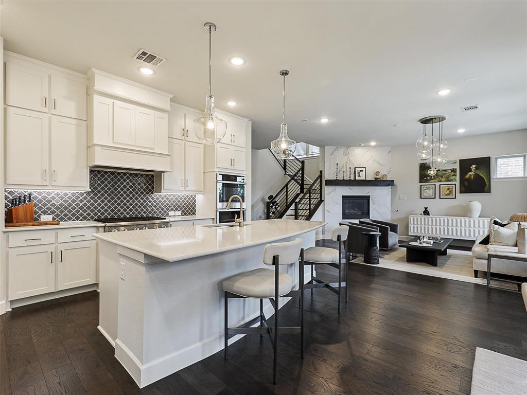 9136 Rock Daisy Court Property Photo 16