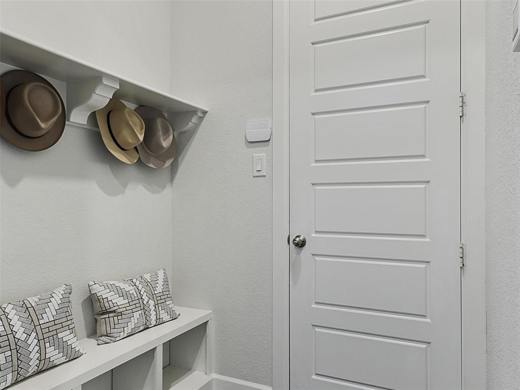 9136 Rock Daisy Court Property Photo 30
