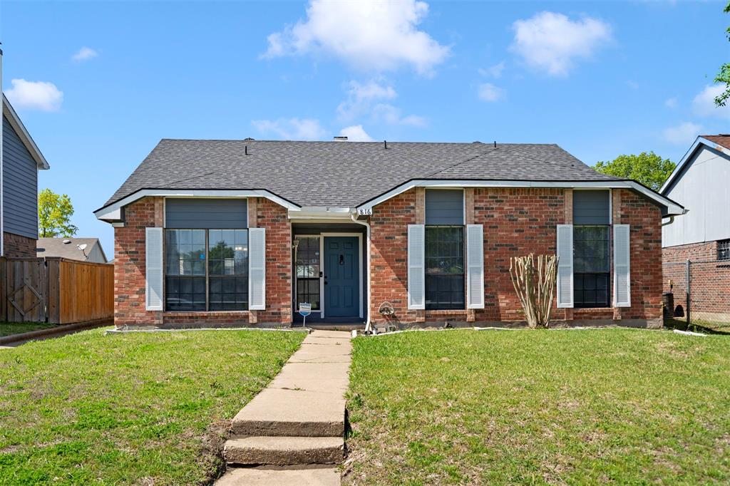 816 Plummer Drive Property Photo