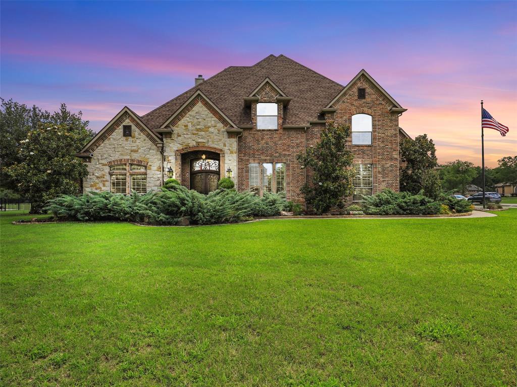8655 Maplewood Drive Property Photo