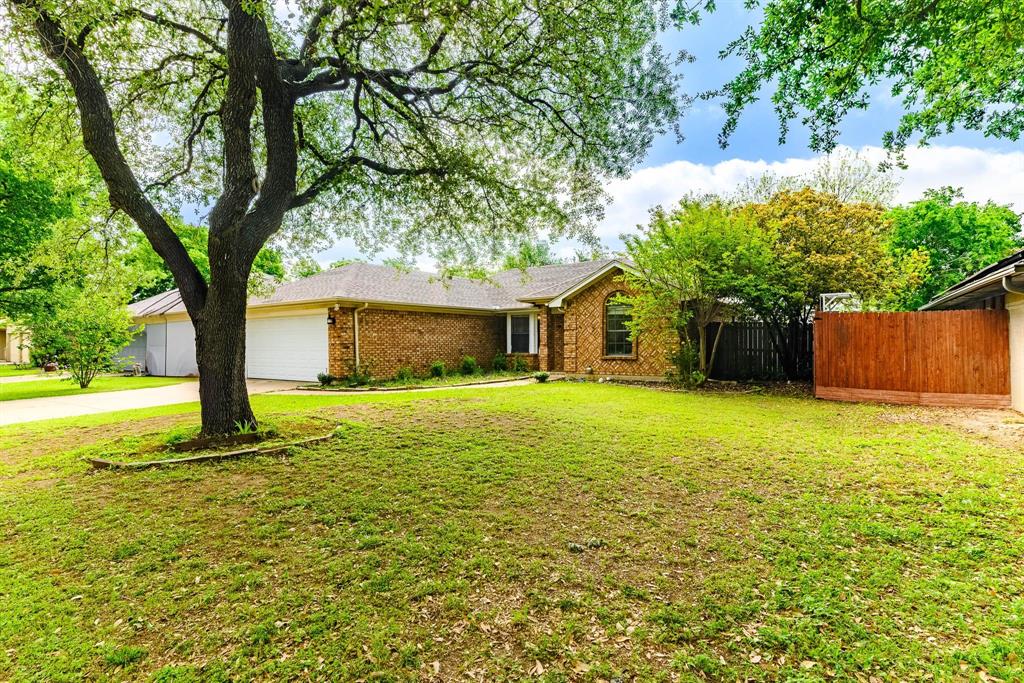 1716 Hastings Drive Property Photo