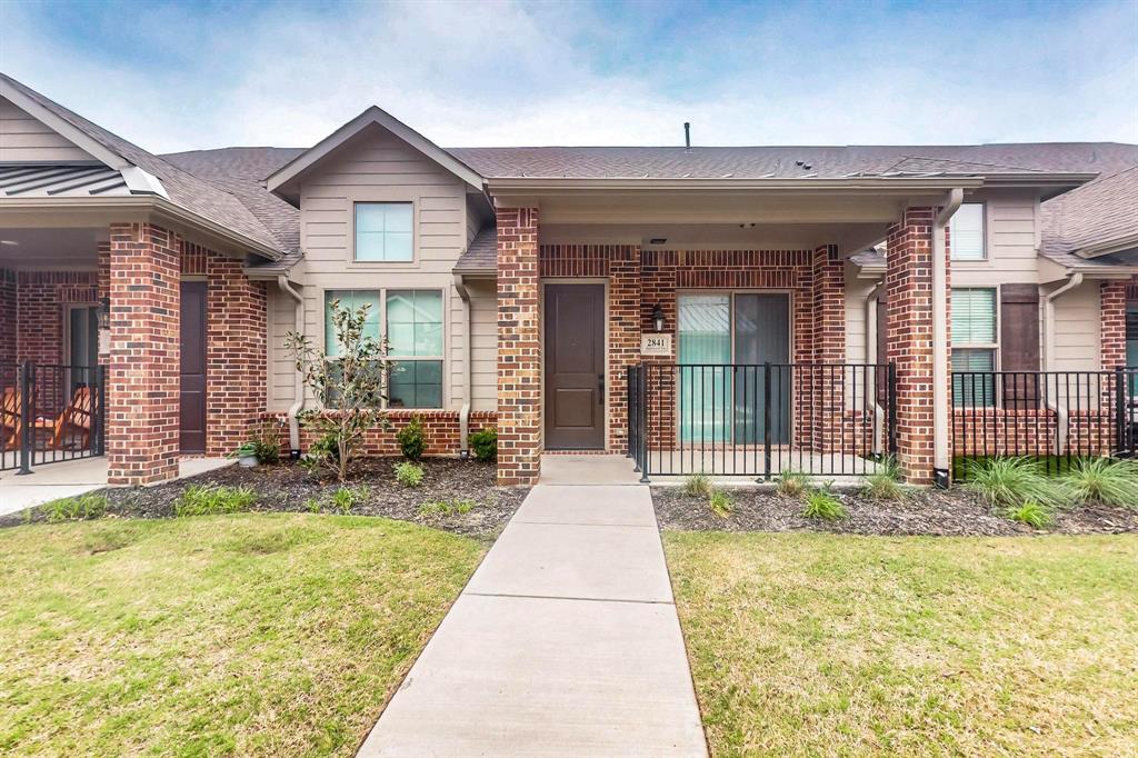 2841 Applewood Way Property Photo