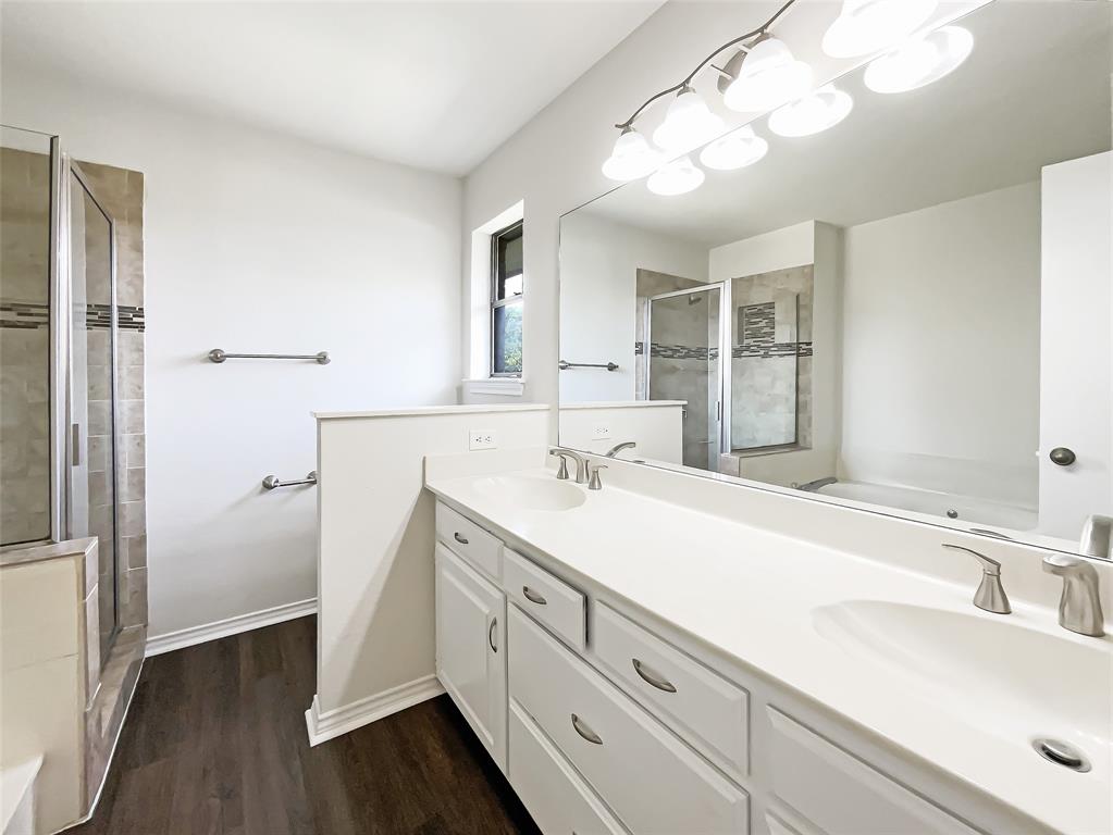 1305 Egyptian Way Property Photo 7