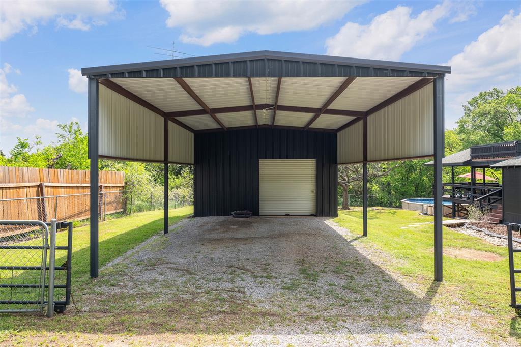 125 Erin Drive Property Photo 3
