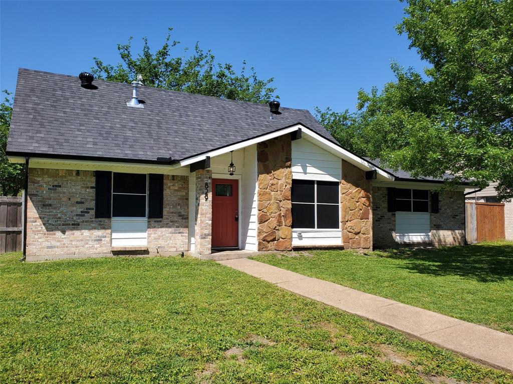 829 Darnel Drive Property Photo