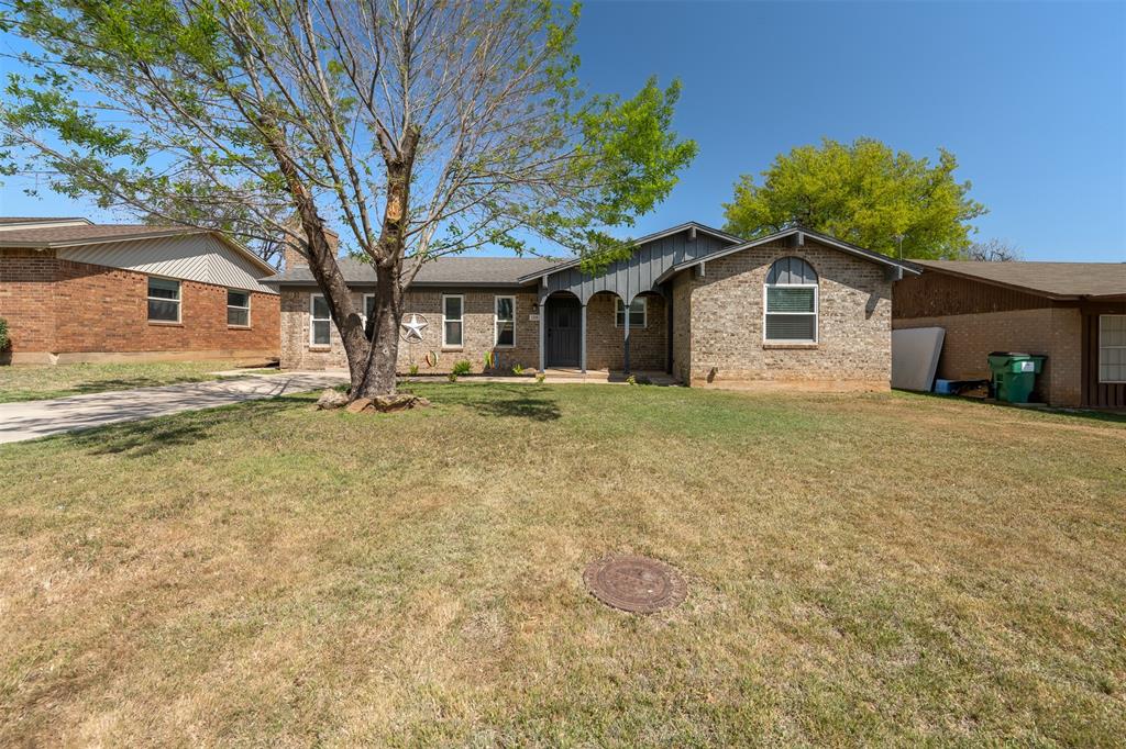 1320 Edgehill Trail Property Photo