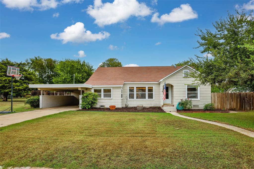 308 N Pecan Street Property Photo