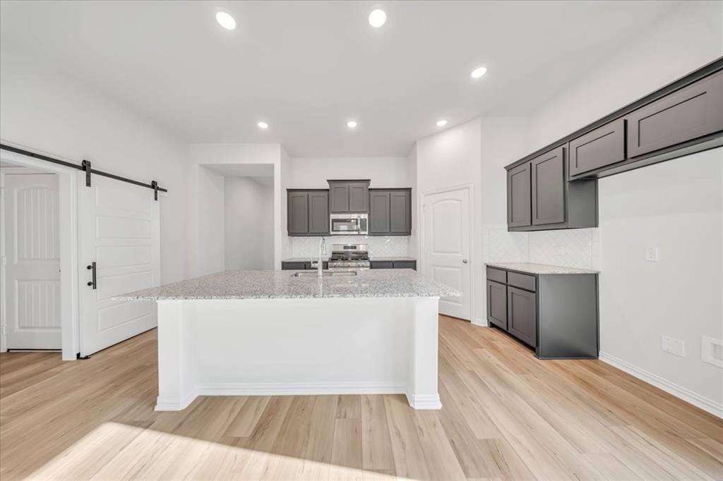 3515 Columbus Street Property Photo 9