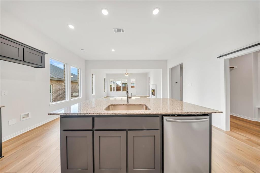 3515 Columbus Street Property Photo 12