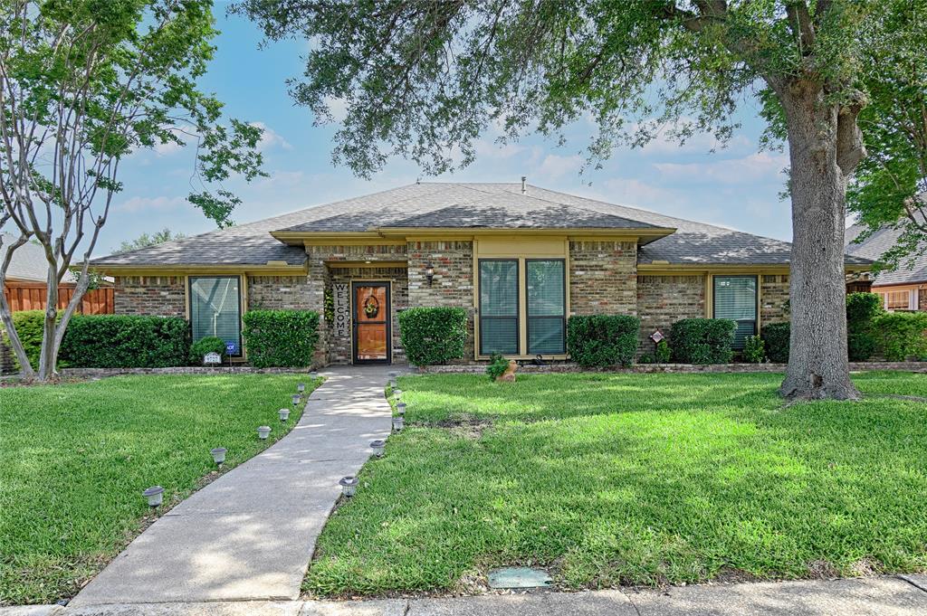 9727 Amberley Drive Property Photo
