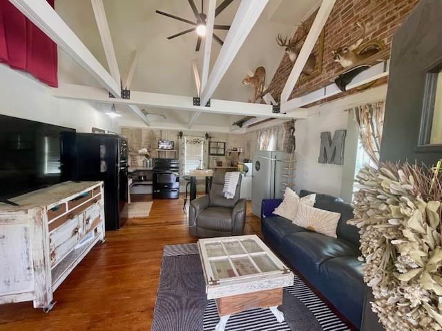 302 E Shoemaker Street Property Photo