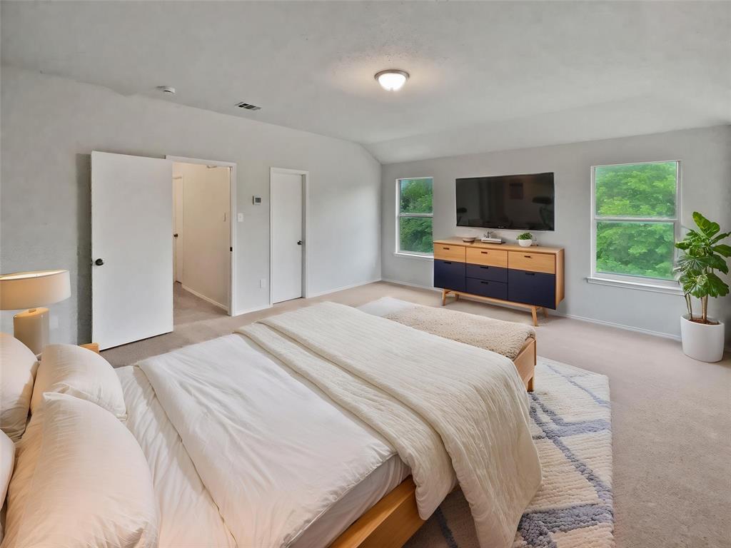 4981 Kingfisher Lane Property Photo 4