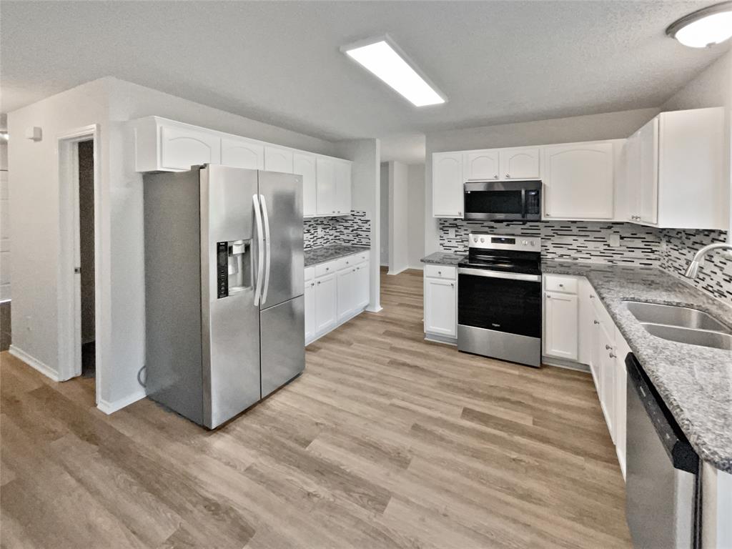 4981 Kingfisher Lane Property Photo 15