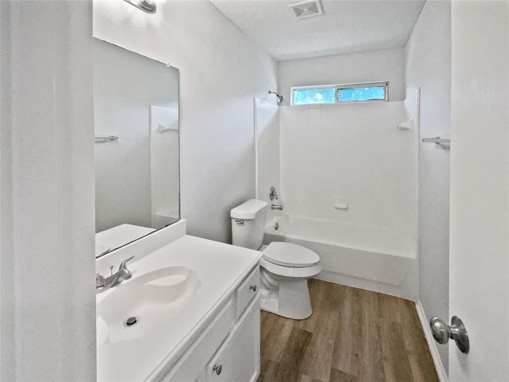 4981 Kingfisher Lane Property Photo 18