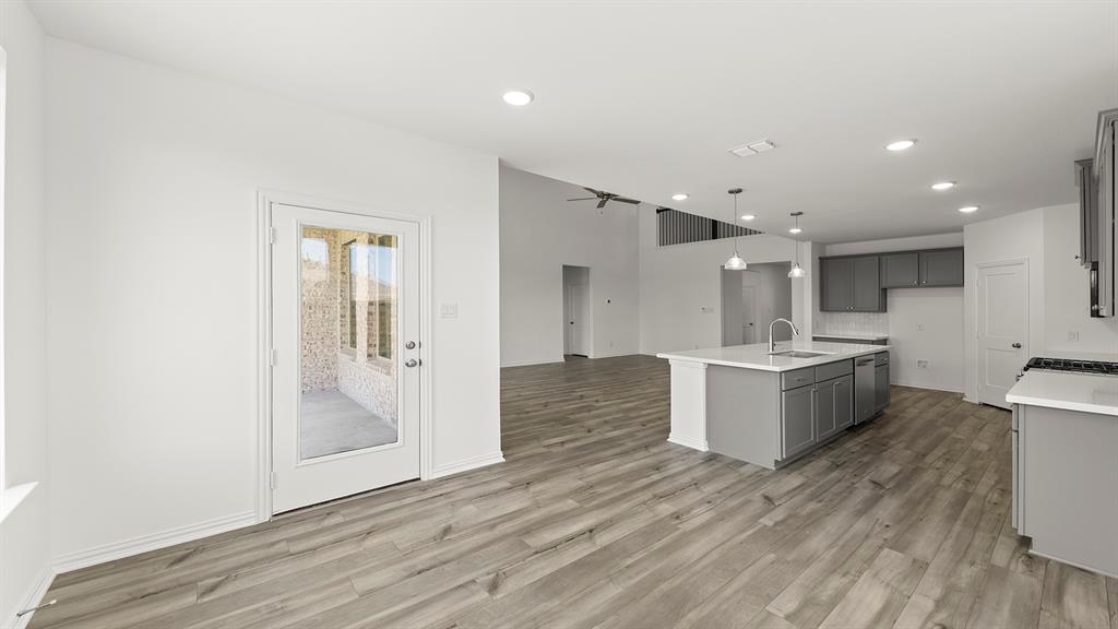 1335 Pierce Lane Property Photo 3