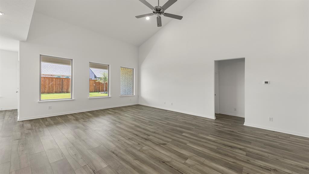 1335 Pierce Lane Property Photo 4