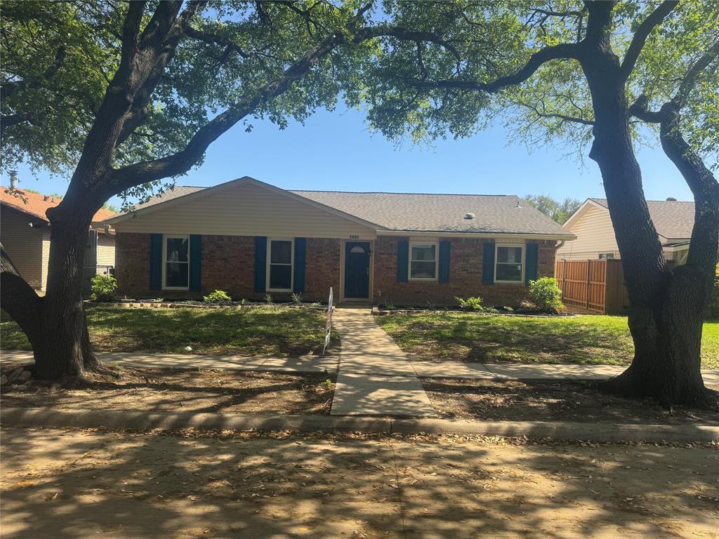 2718 Branch Oaks Drive Property Photo