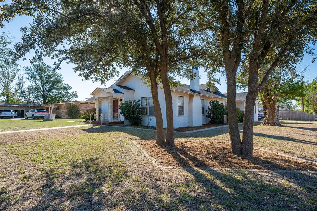 602 E Beauregard Street Property Photo