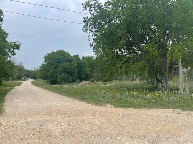 160 2nd Street Property Photo