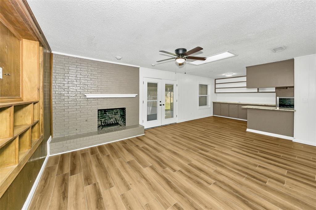 1800 W Queens Court Property Photo