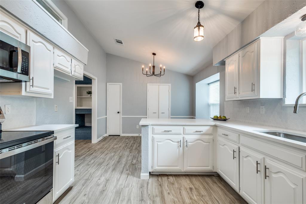 1846 College Parkway Property Photo