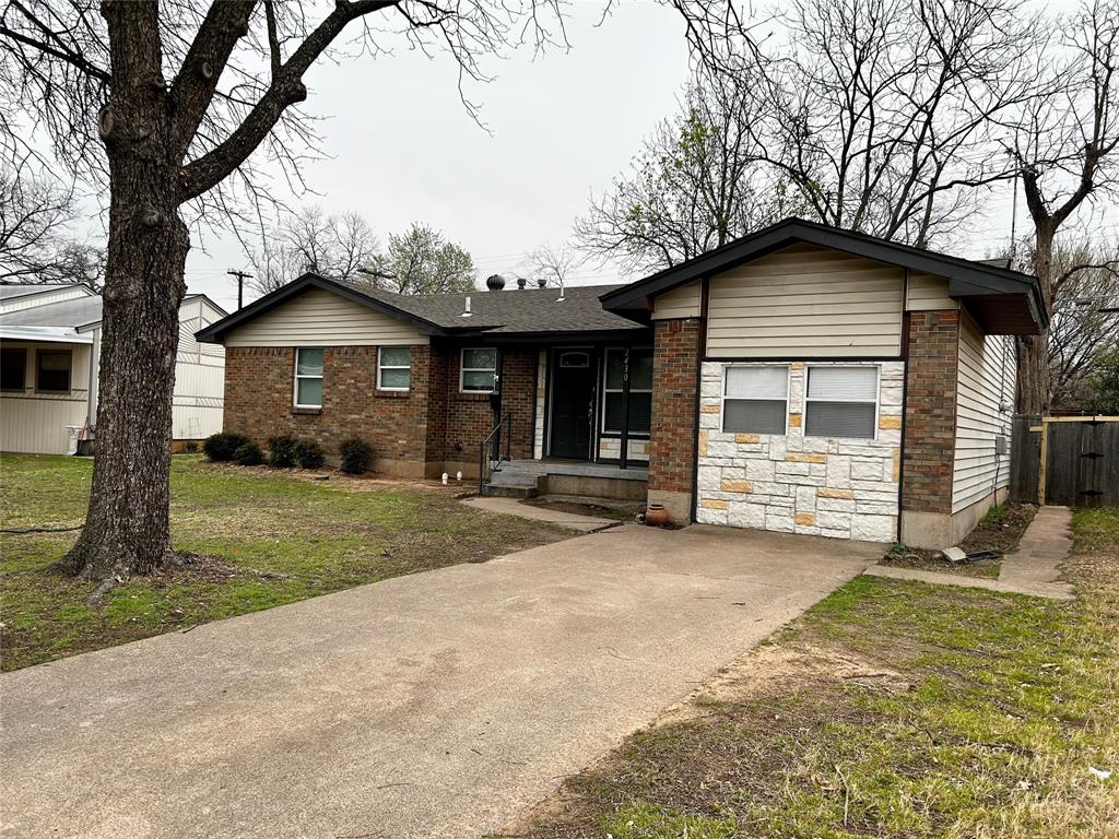 2430 W 11th Street Property Photo