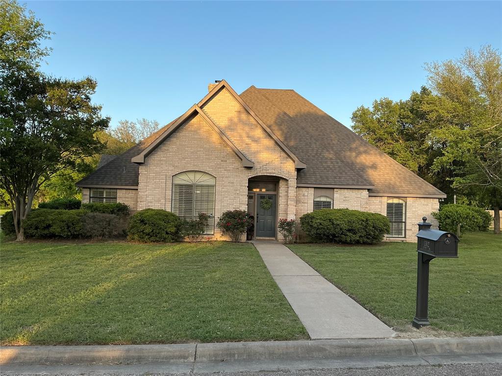 1302 Summit Drive Property Photo