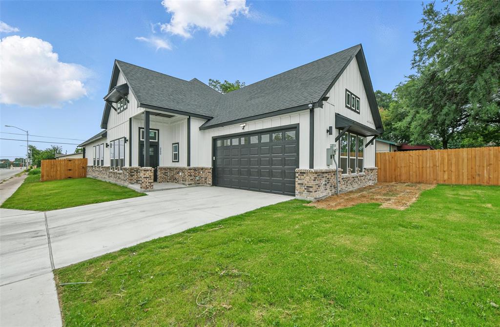 3220 N Houston Property Photo 1
