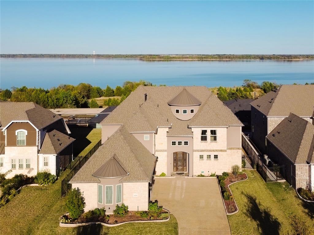 1325 Heavenly Place Property Photo 1