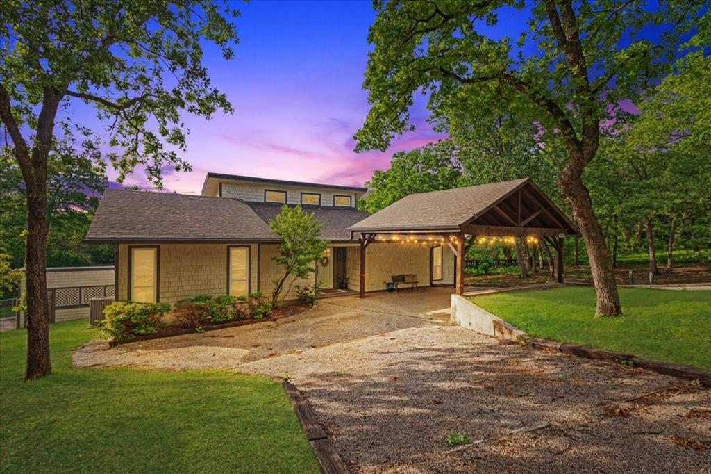 2449 Tanglewood Boulevard Property Photo