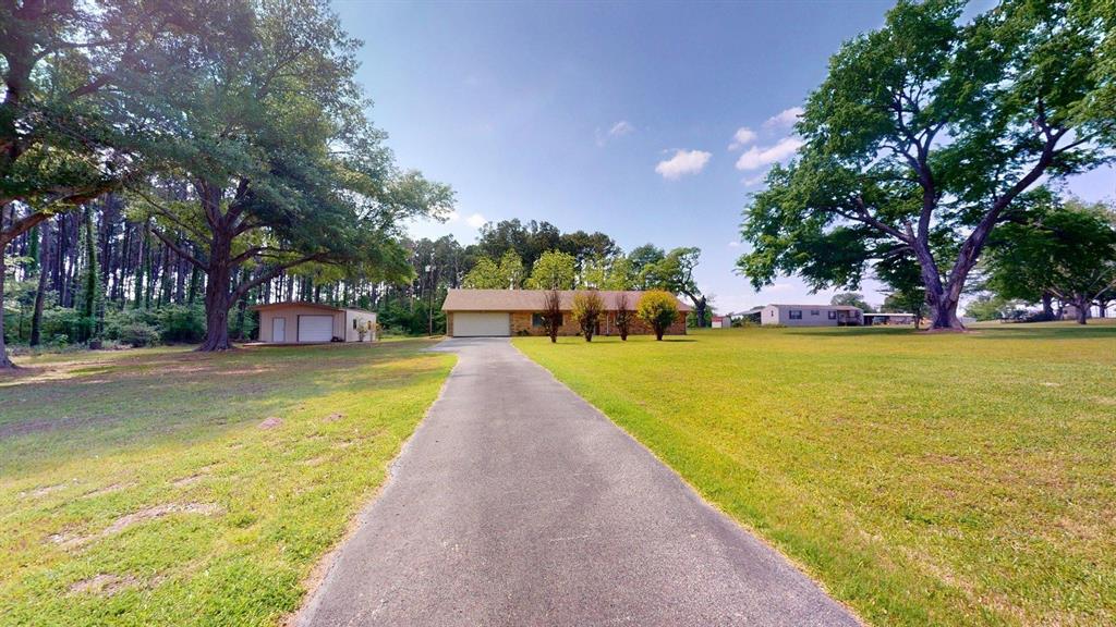 9216 Fm 607 Property Photo
