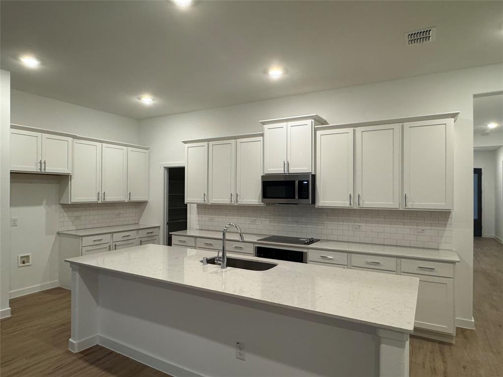 202 Starfall Drive Property Photo