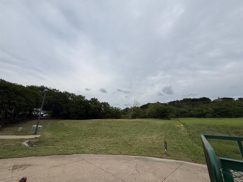 2130 Rohne Drive Property Photo 2