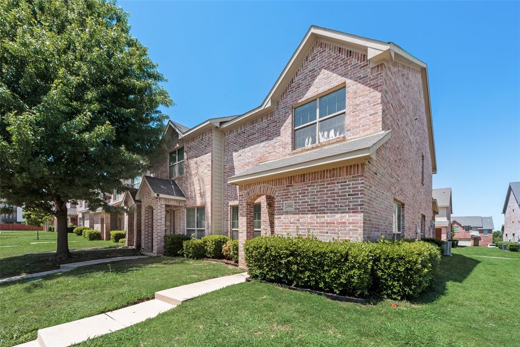 2352 Calendar Court Property Photo 1