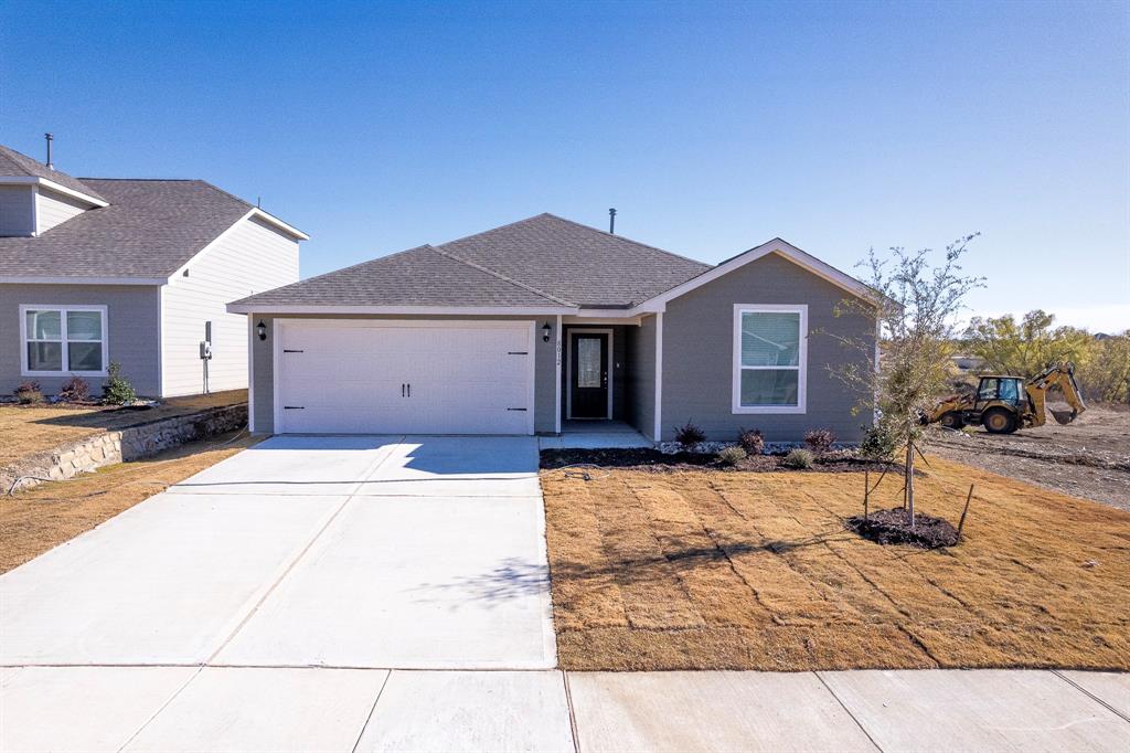 8012 White Sulphur Road Property Photo
