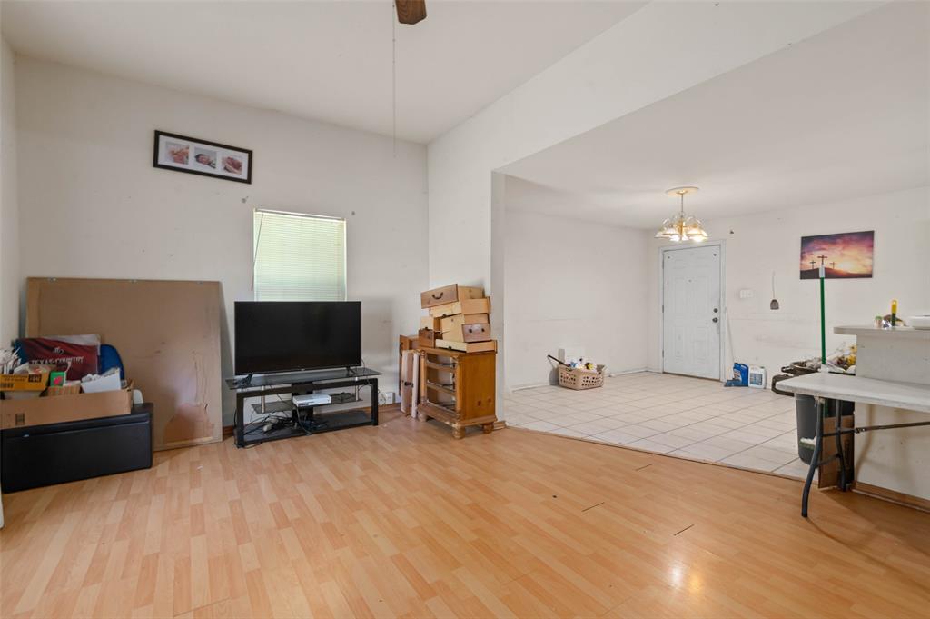 5344 Larimore Lane Property Photo 3