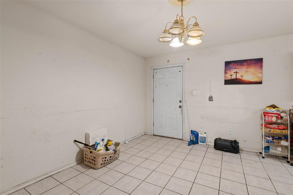5344 Larimore Lane Property Photo 9