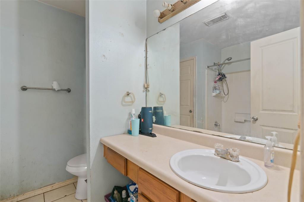 5344 Larimore Lane Property Photo 12