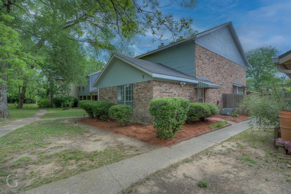 6981 Magnolia Street Property Photo