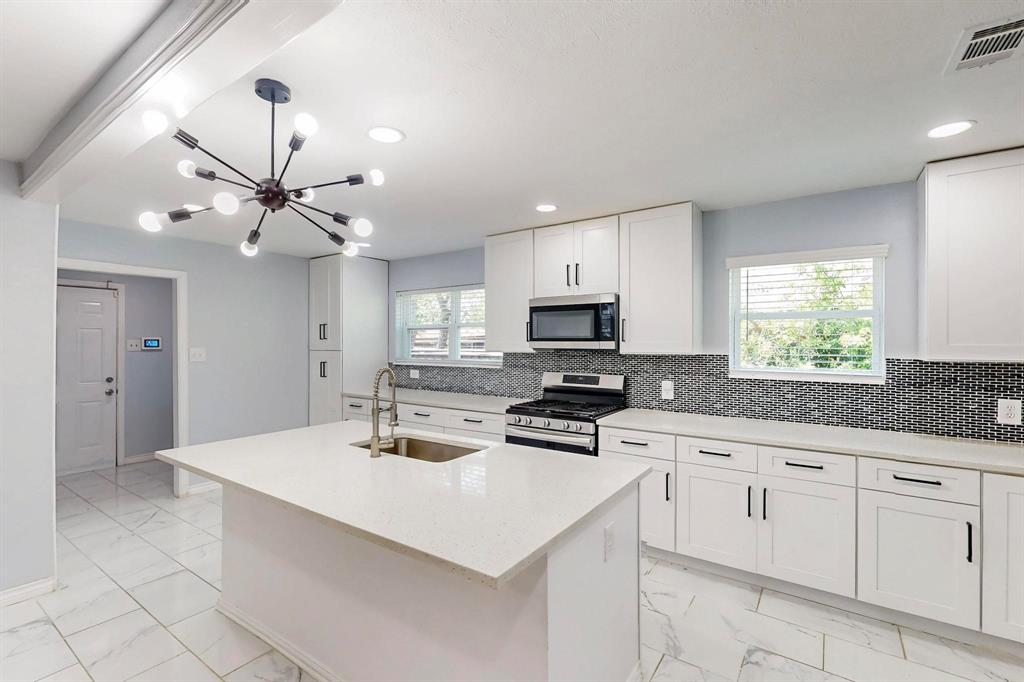 5720 Twineing Street Property Photo 1