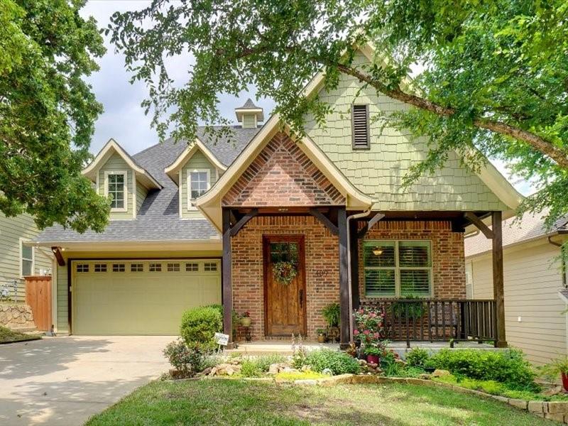 409 Dallas Street Property Photo