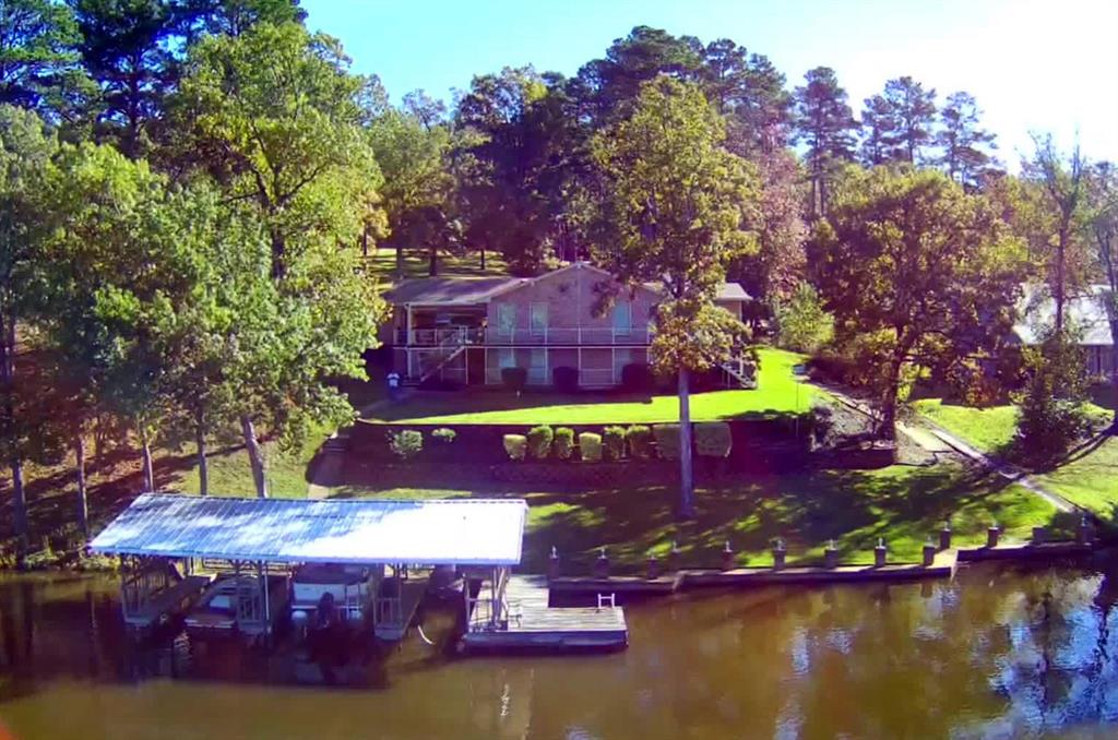 3073 East Lake Dr. Property Photo 1