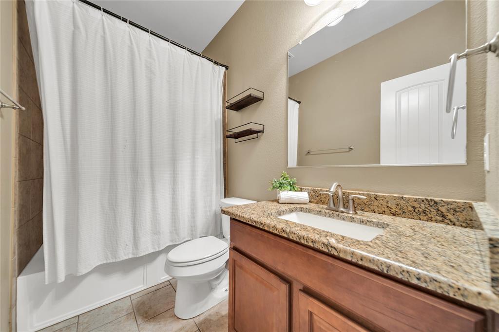 186 Balfour Drive Property Photo 10