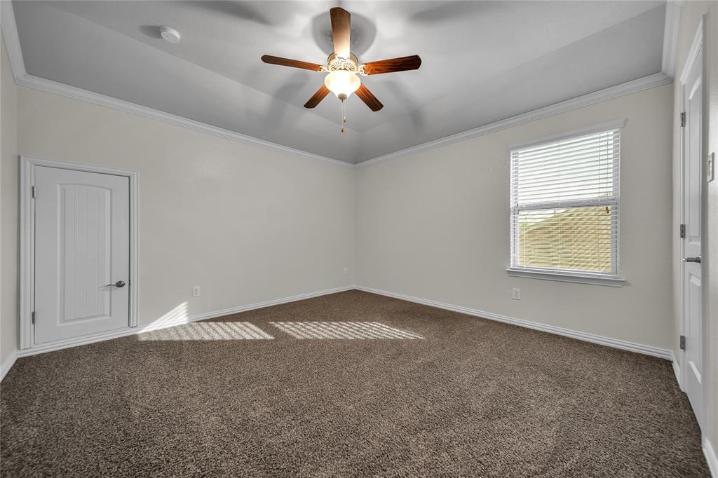 186 Balfour Drive Property Photo 25