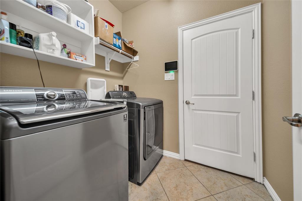 186 Balfour Drive Property Photo 27