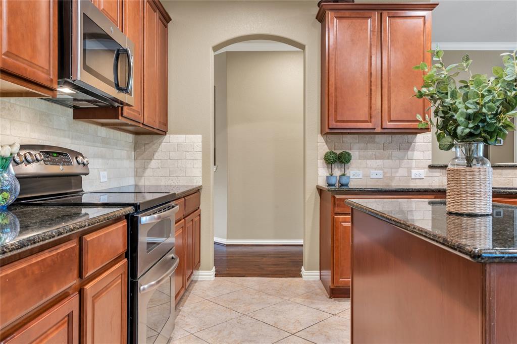 186 Balfour Drive Property Photo 28