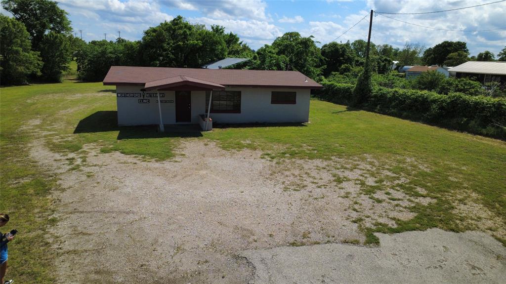 2301 Mineral Wells Highway Property Photo 2